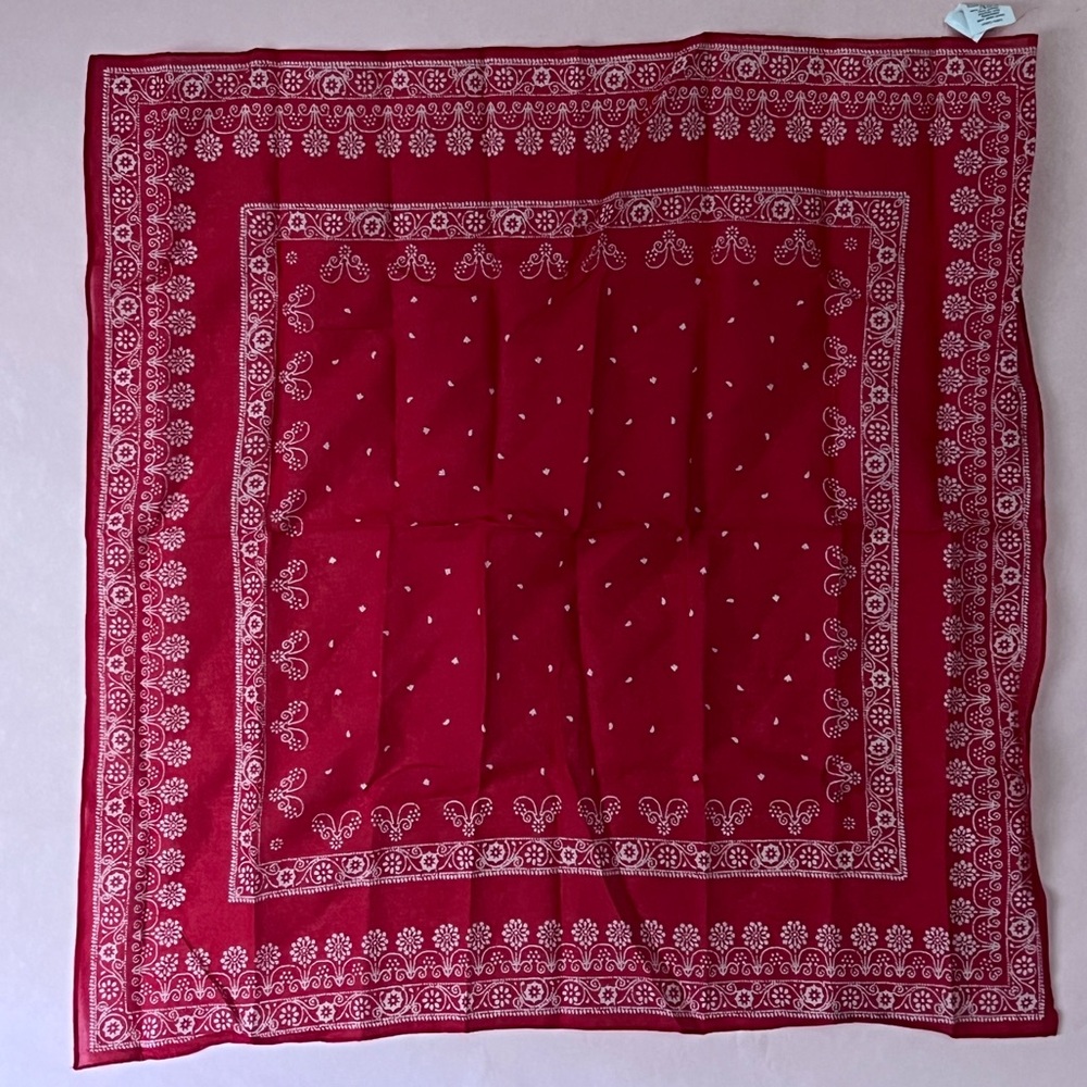 $30 or FREE Madewell True Red Organic Cotton Bandana Scarf Kerchief - Picture 7 of 10
